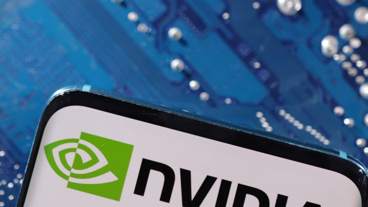 AI Chip Giant Nvidia Nears Trillion Dollar Valuation