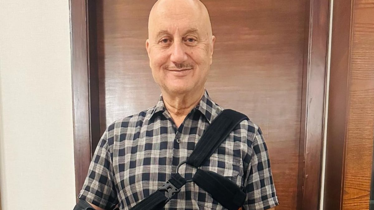 Anupam Kher Sustains Hairline Fracture; Know Everything About Treatment, Causes And Recovery