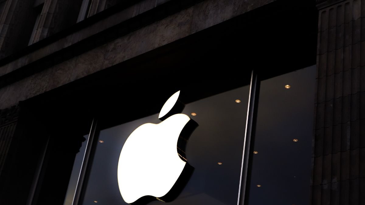 Apple Becomes First Public Company to be Valued at USD 3 Trillion – News18