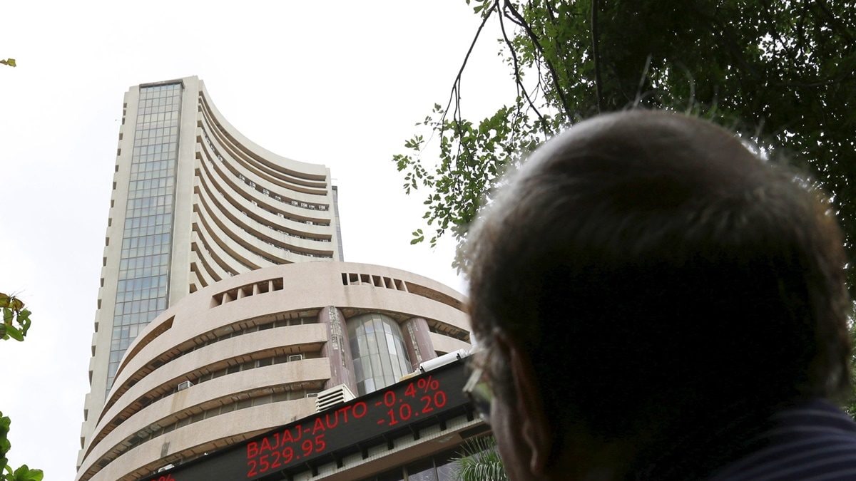 Stock Market Updates: Sensex Gains 200 Points, Nifty Above 22,400; ICICI Pru Down 6% – News18