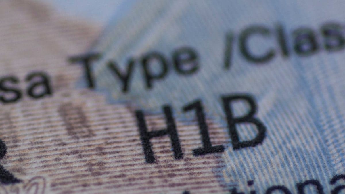 US H-1B Visas Yearly Limit for 2024 Exhausted, USCIS Says. What Should You Do Now? – News18
