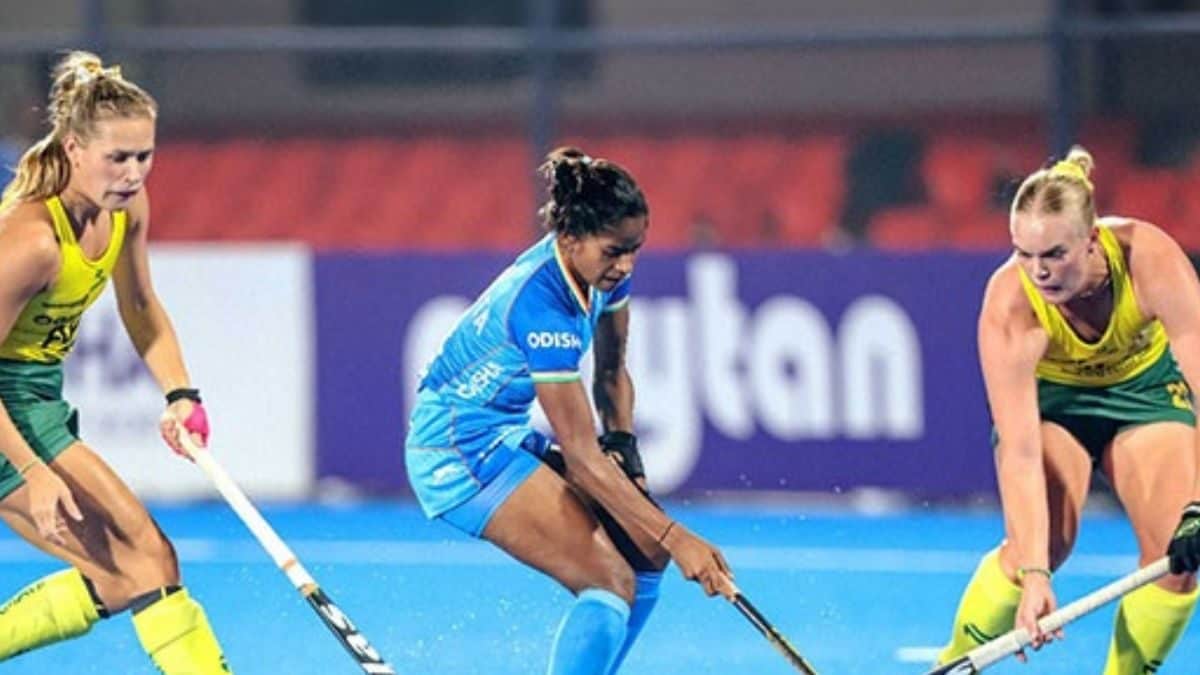 FIH Pro League: Indian Women's Hockey Team Lose 0-3 to Australia, Suffer Third Consecutive Defeat - News18