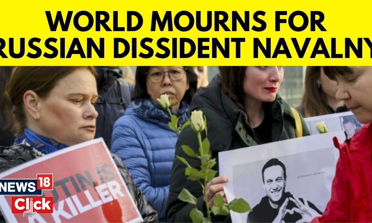 Russias Alexei Navalny Supporters Mourn His Death Worldwide – News18