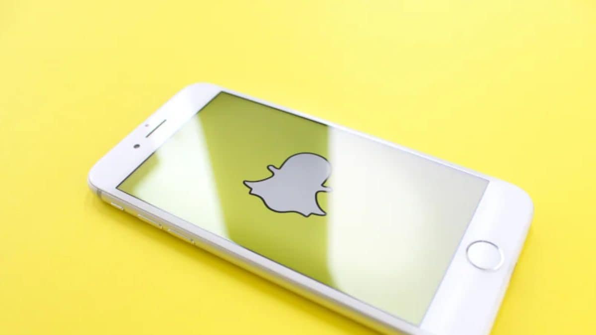 Snapchat Outage Grips India, Users Can't Send Images, Texts: All Details Here - News18