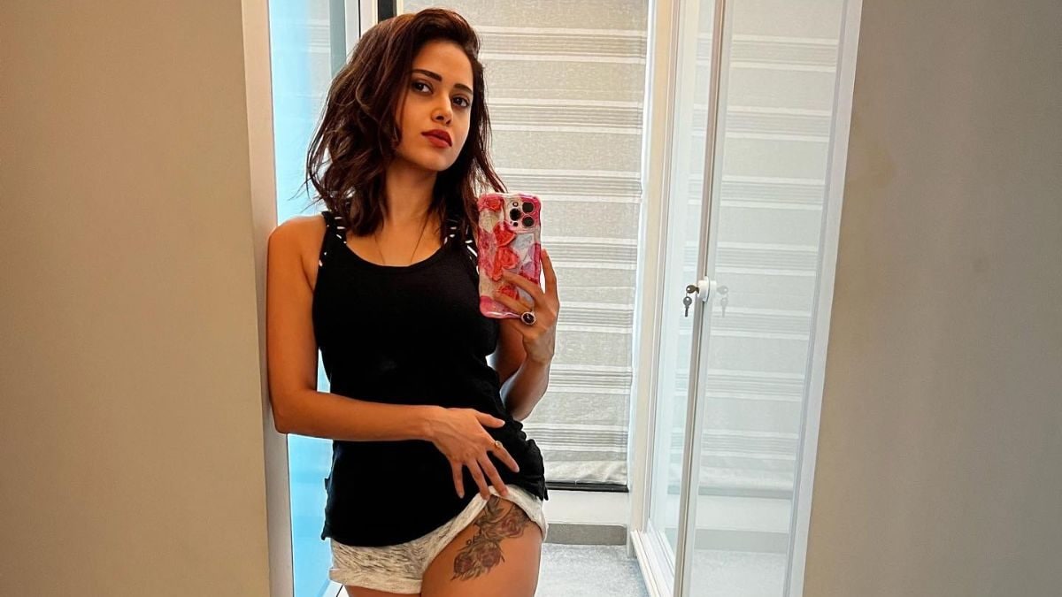 Nushrratt Bharuccha Is A Total Stunner In Pink Checkered Crop Top And Matching Skirt – News18