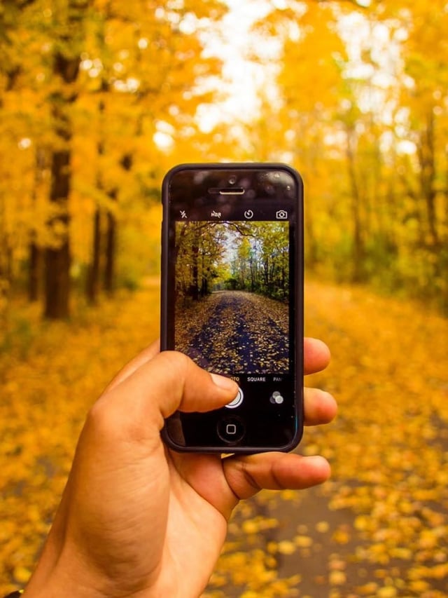 10 Hacks To Click Better Pictures With Your Smartphone