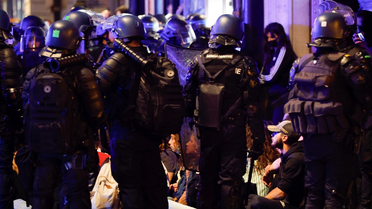 French Teen’s Killing: Riots Cause 20 Million Euros Transport Damage in Paris Region – News18