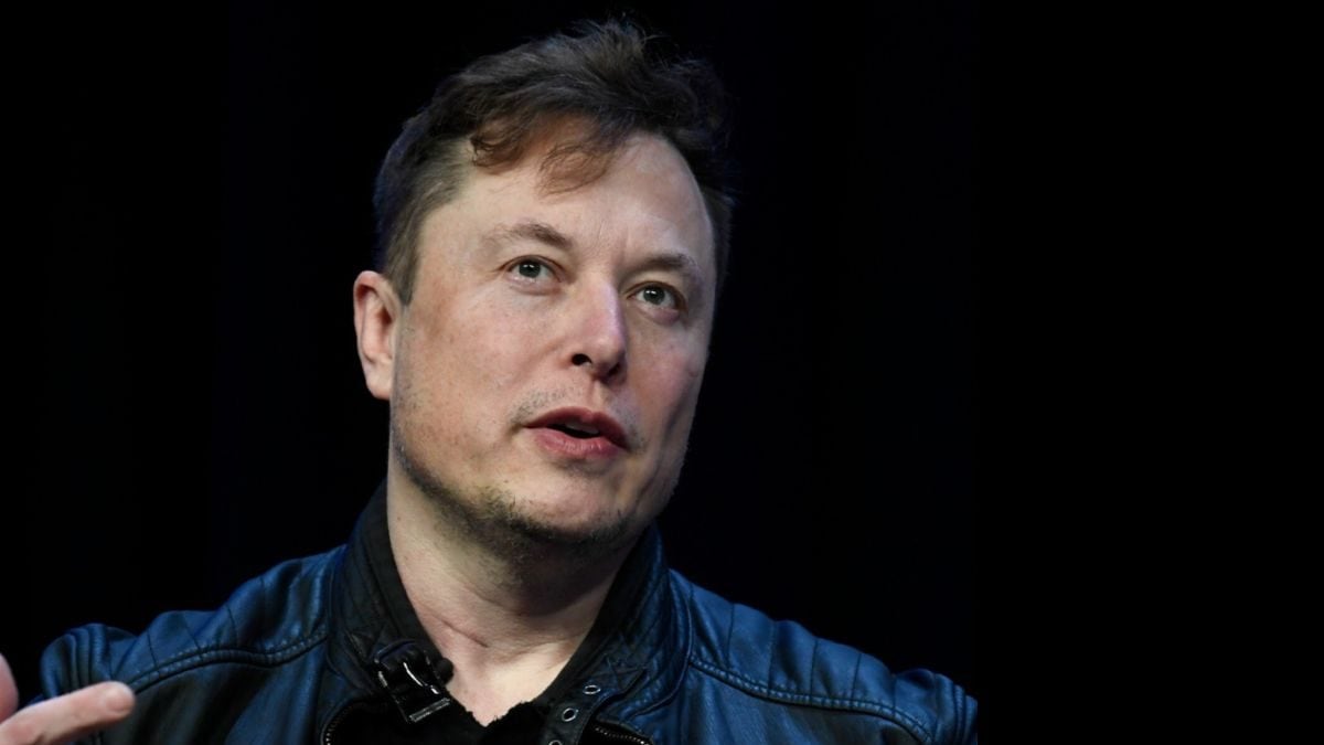 Elon Musk Reinstates Far-Right Conspiracy Theorist Alex Jones on X – News18