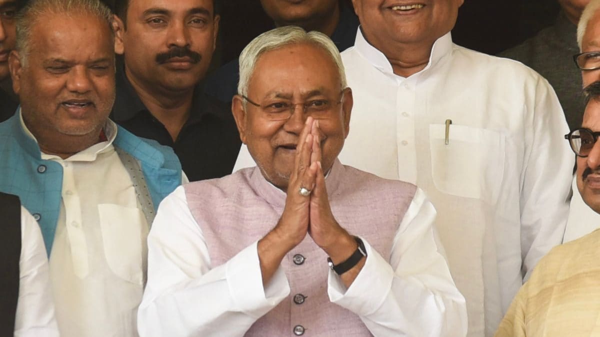 Bihar CM Nitish Kumar Proposes to Push Caste Quota Cap From 50% to 65% - News18
