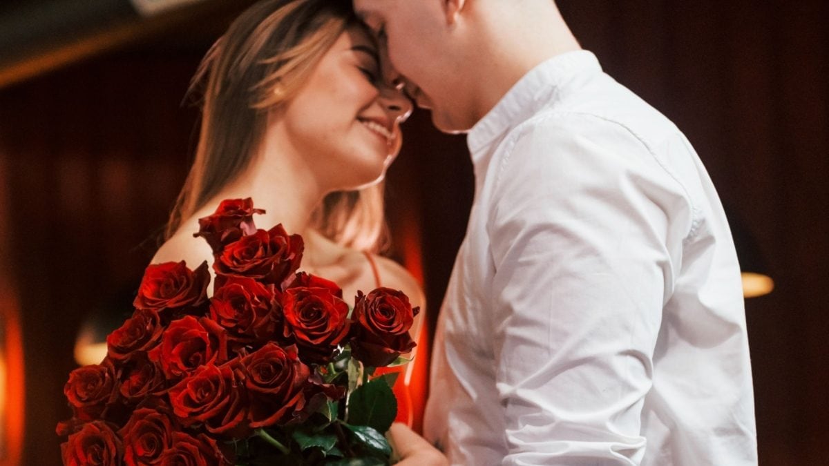 Rose Day 2024: Creative Ways to Celebrate First Day of Valentine’s Week with Your Partner! – News18