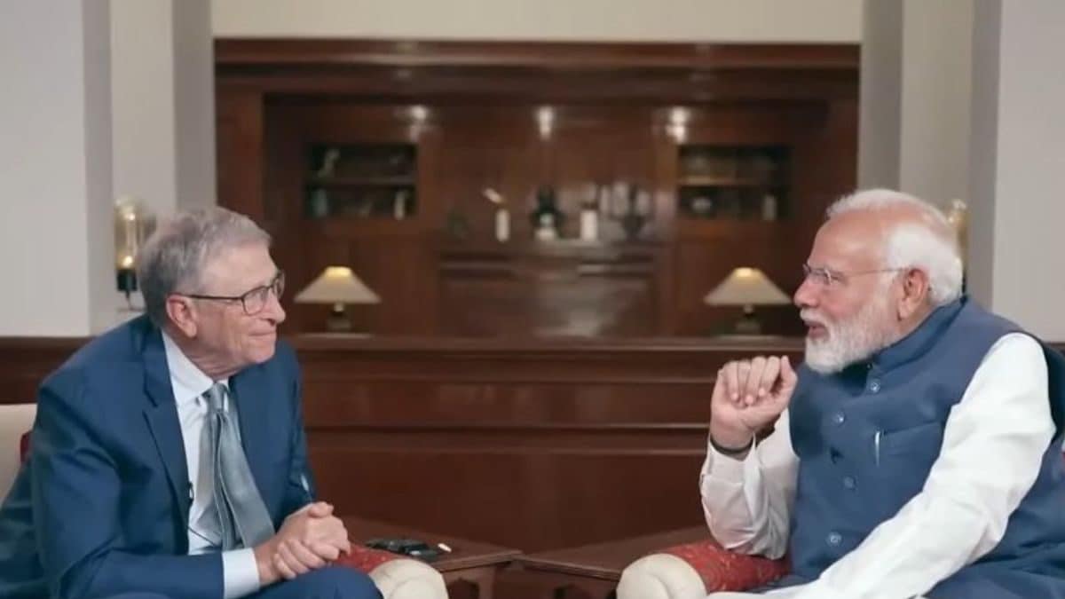 PM Narendra Modi Quizzes Microsoft's Bill Gates About His Life And Favourite Book: Here's What He Said - News18