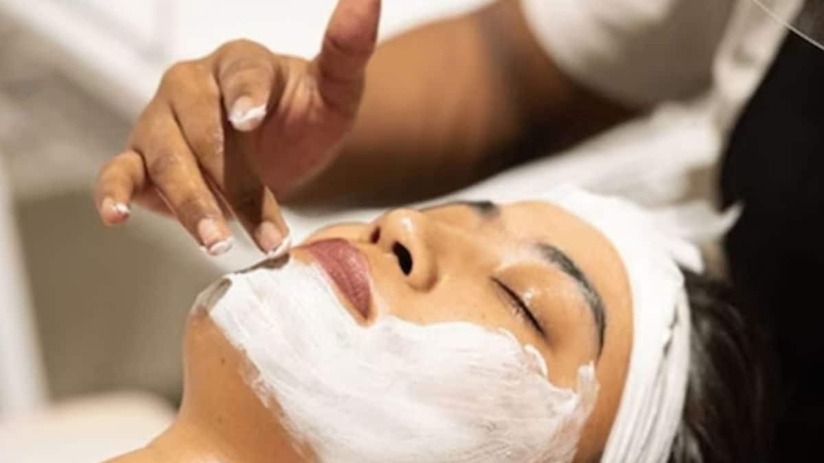 Using Facial Bleach Regularly? Here’s Why You Should Reconsider It - News18